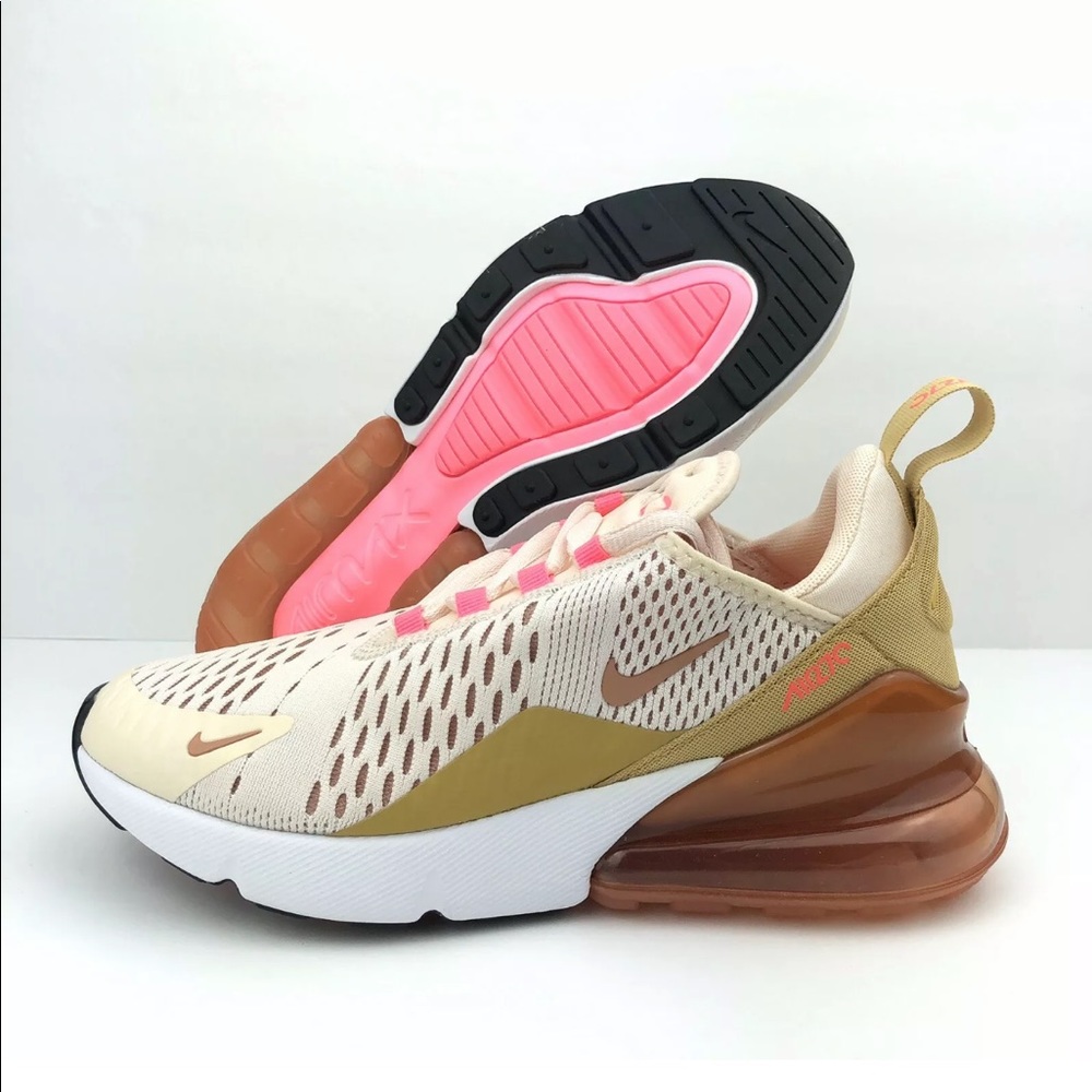 Nike AirMax 270 women’s size 6 Guava Ice